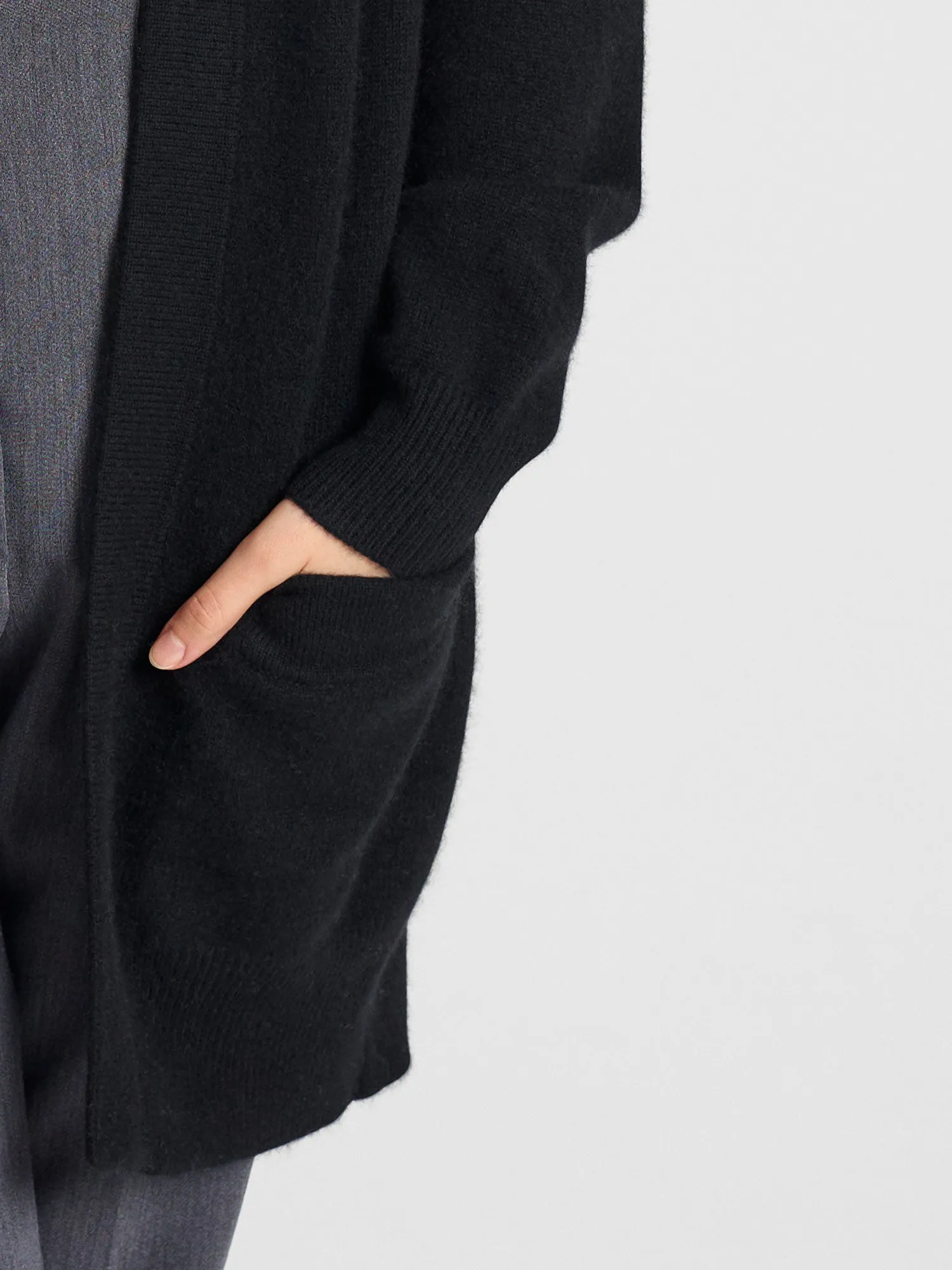 Cashmere cardigan "Solveig" - black