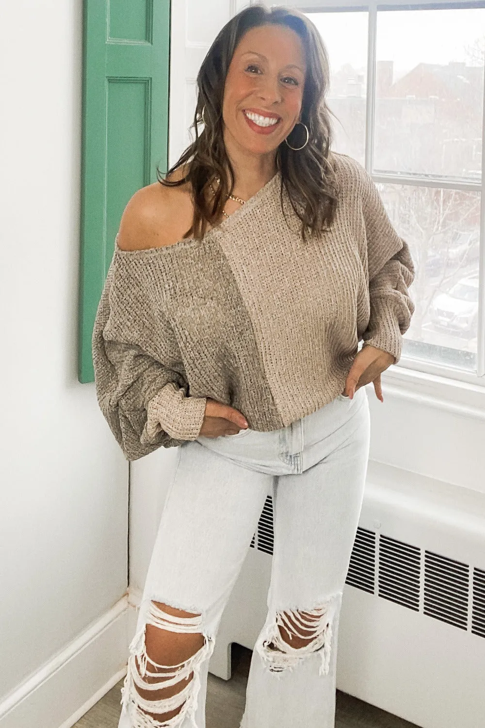 *COLOR BLOCK LIGHT KNIT SWEATER TAUPE/GREY COMBO