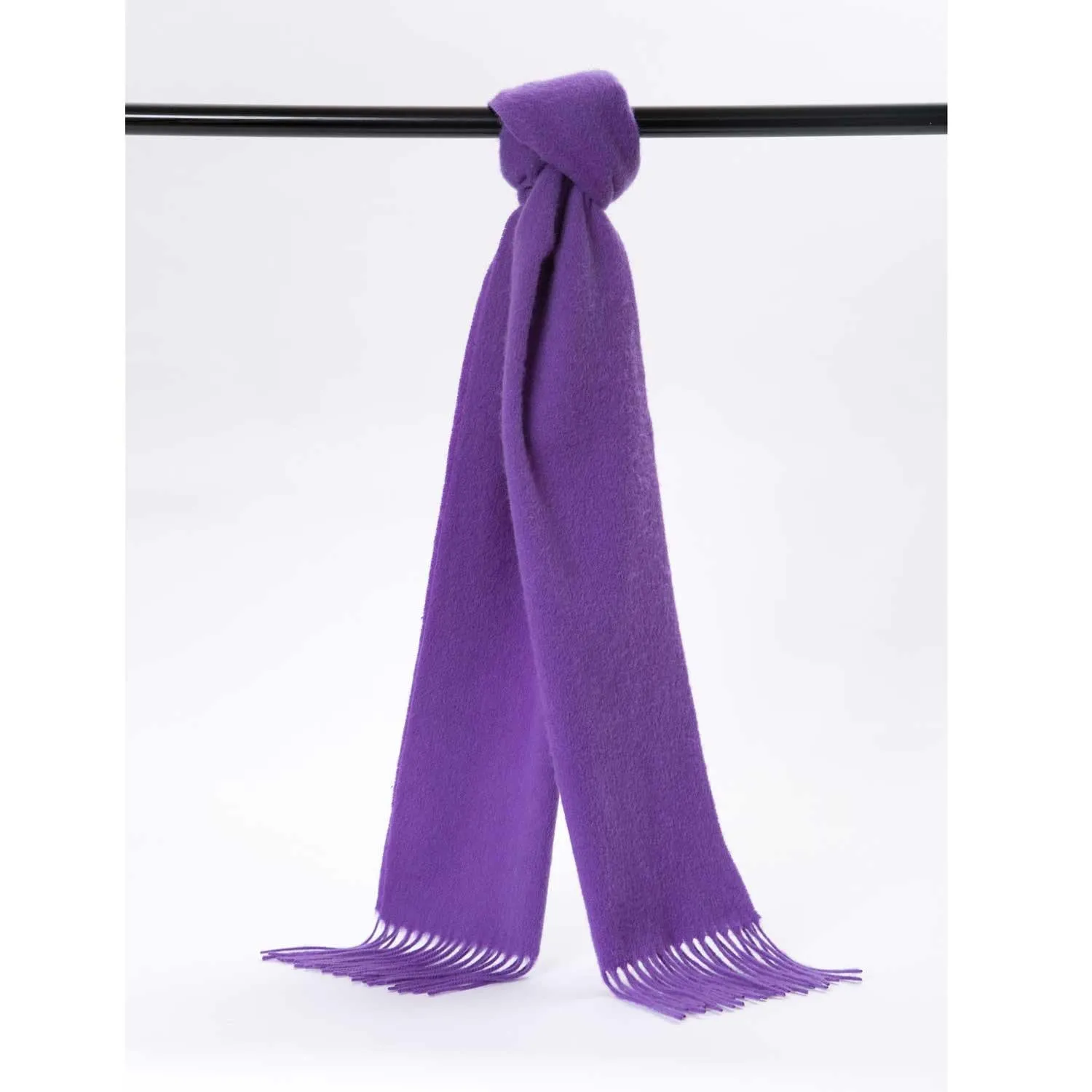 POSH FLEECE Pure Wool Scarf with Fringe Violet